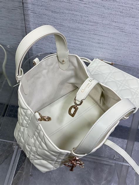 Walk in Dior Purse White Macrocannage Calfskin 